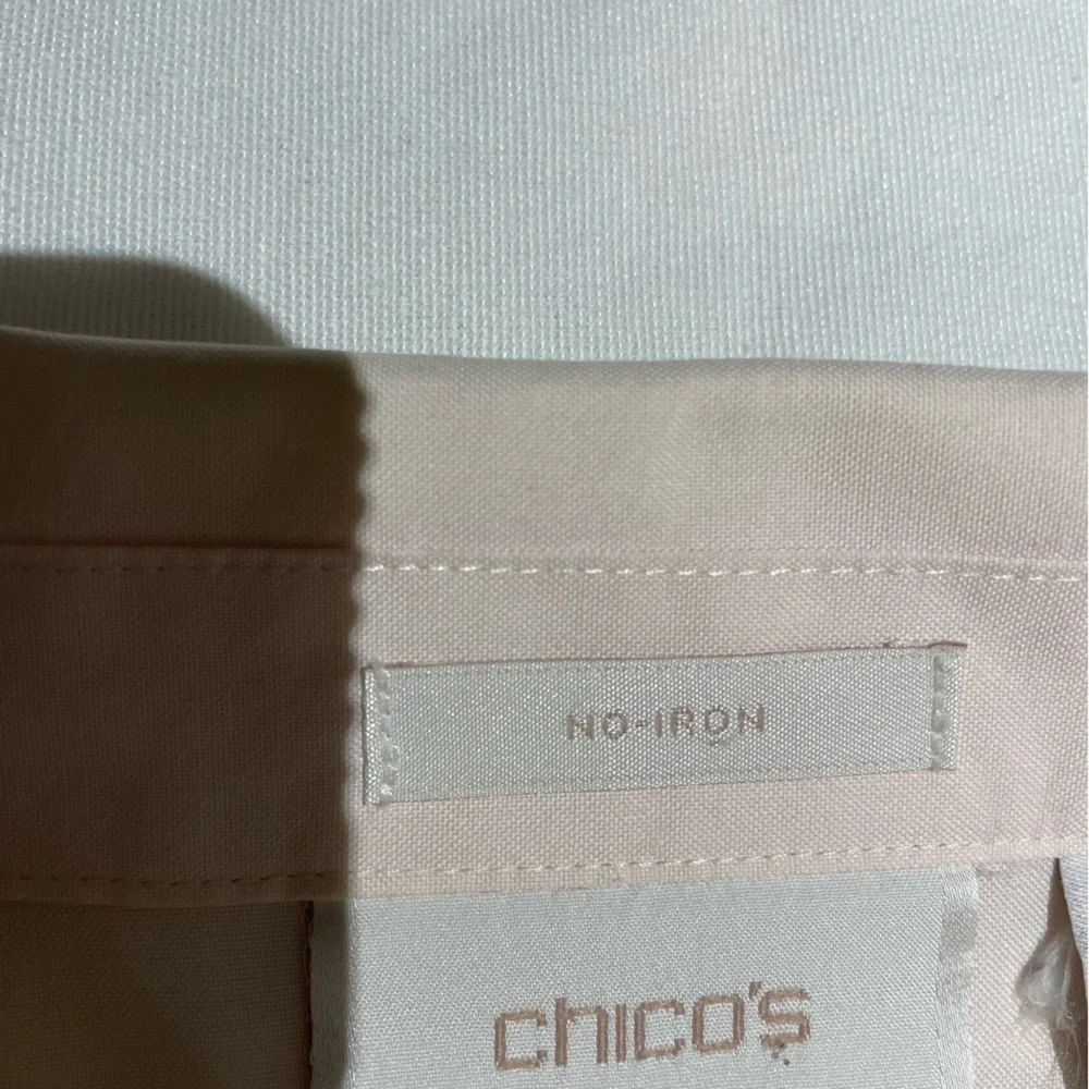 Chico’s Women's Petal Pink Button-Up 3 Quarter Sleeve Shirt Size 2 - Picture 11 of 11